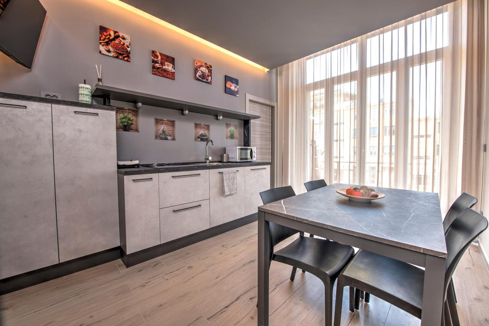243B - Appartamento Mignon - Sara Home Chiavari, 200Metri Dal Mare Exteriör bild