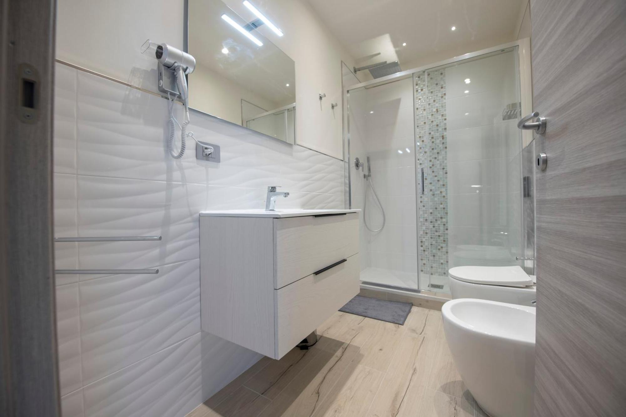 243B - Appartamento Mignon - Sara Home Chiavari, 200Metri Dal Mare Exteriör bild