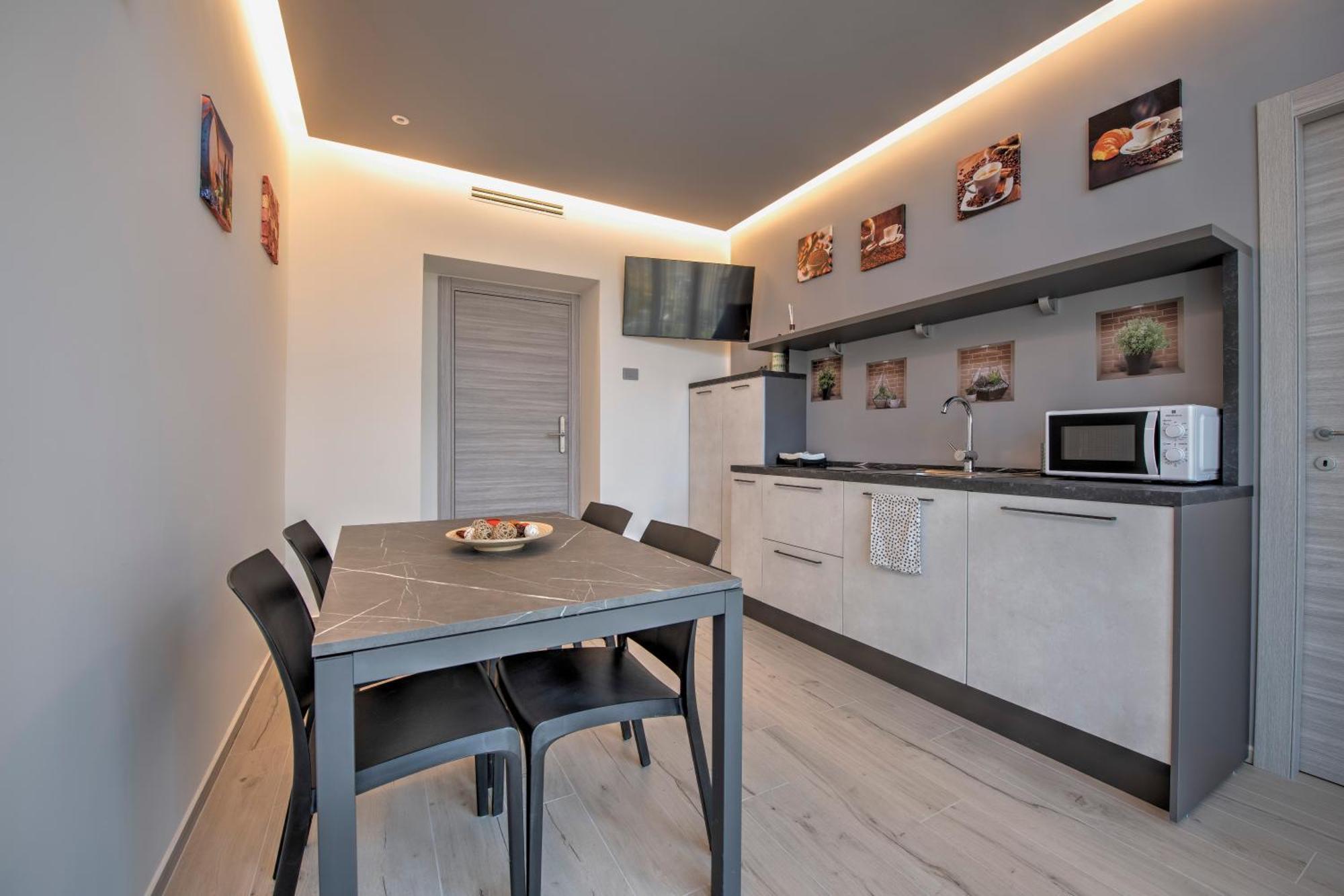 243B - Appartamento Mignon - Sara Home Chiavari, 200Metri Dal Mare Exteriör bild